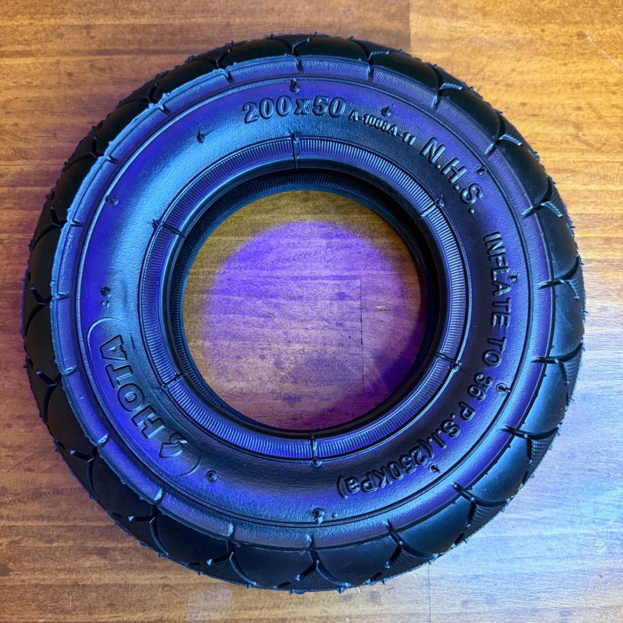 Single HOTA 200x50 A-1068A tube-type road tyre showing HOTA branding and sidewall markings.