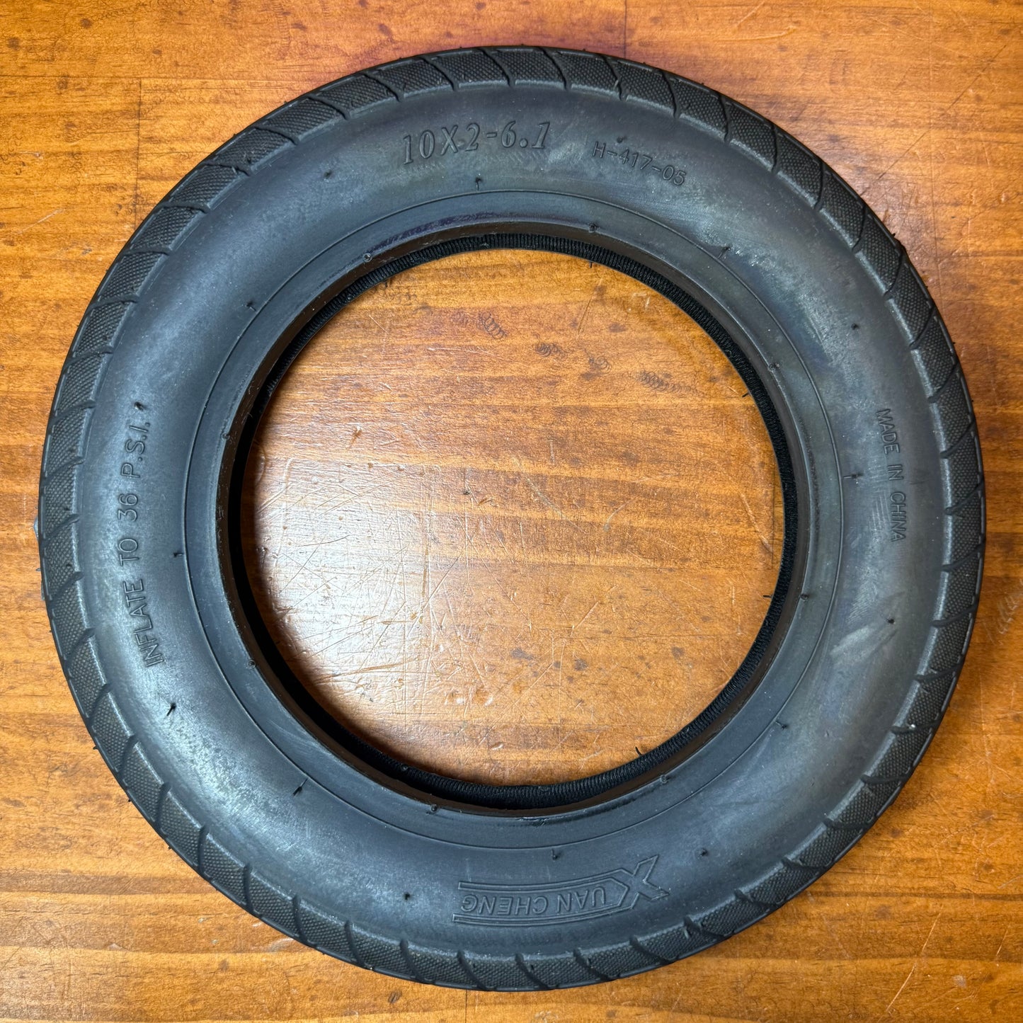 10x2-6.1 Road Tyre Top