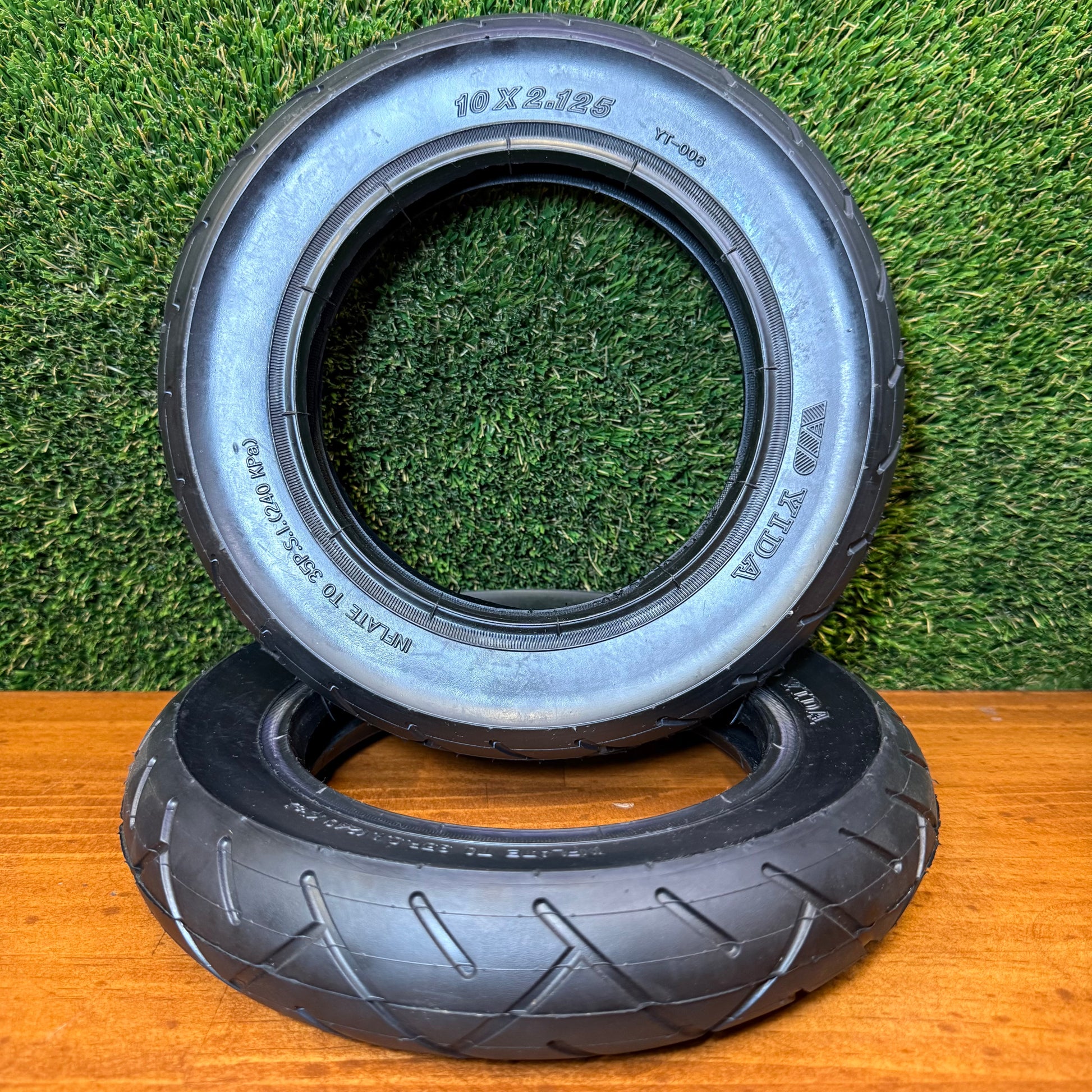 10x2.125-6 Road Tyre