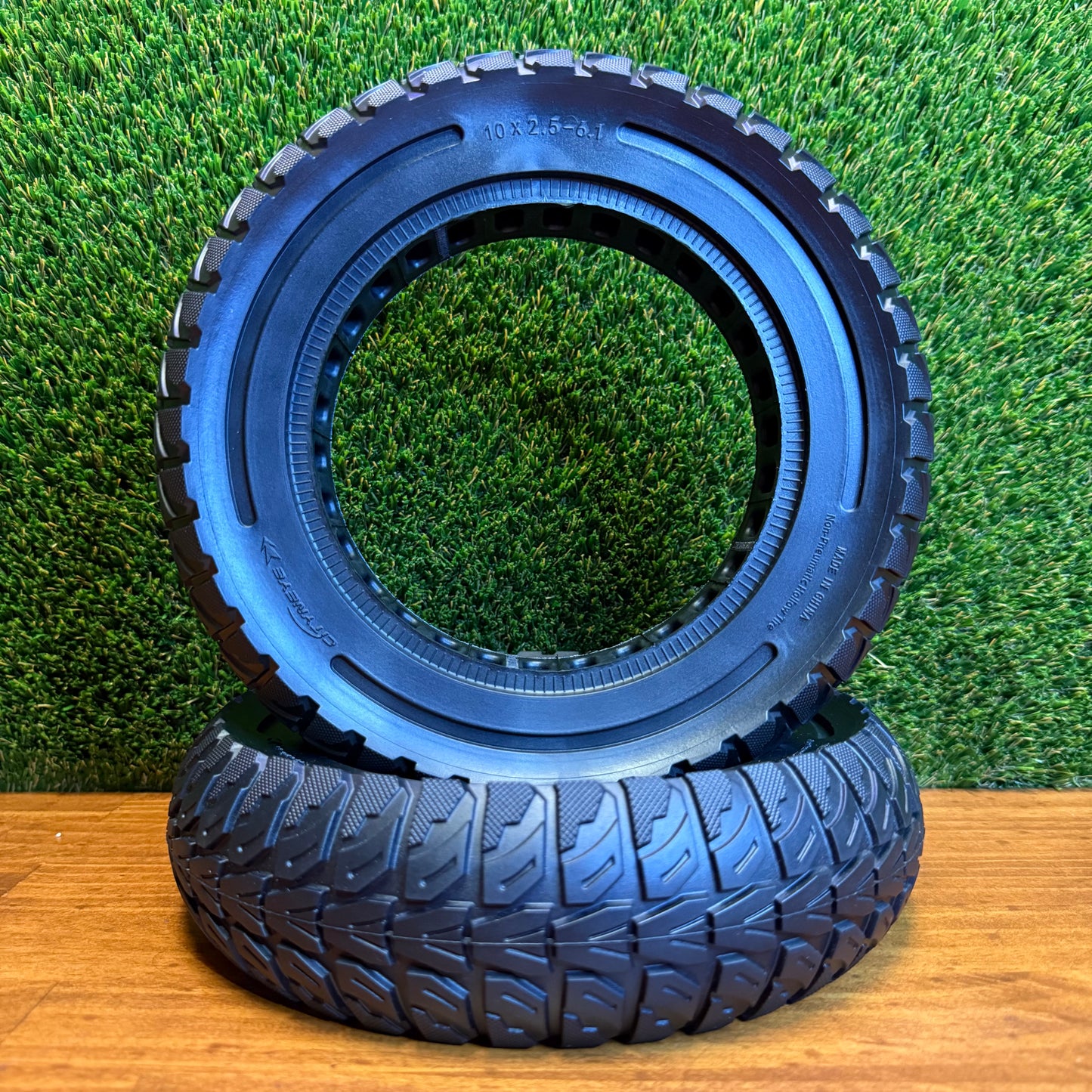 10x2.5-6.0 Solid Tyre
