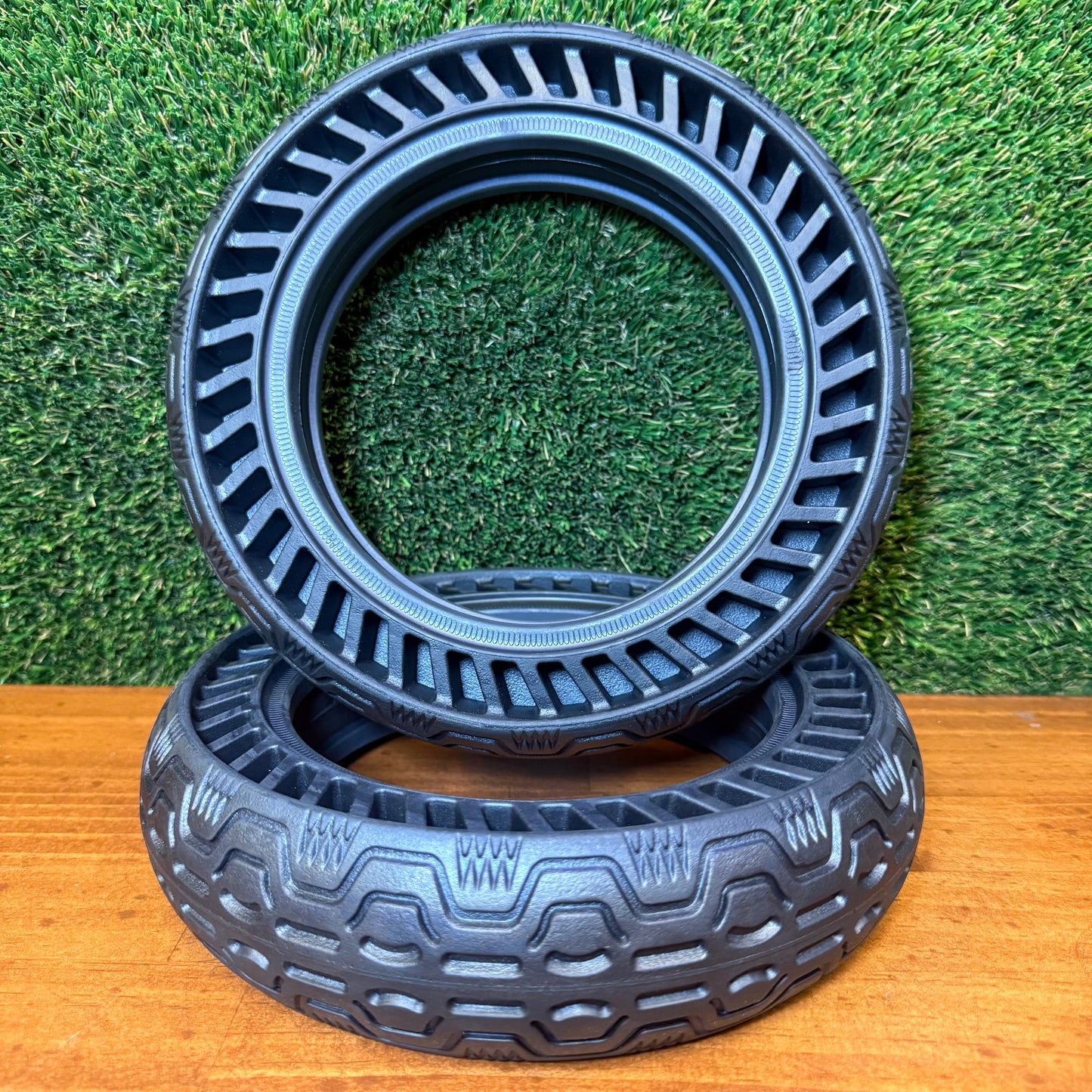10x2.5-6.5 Solid Tyre (42mm)