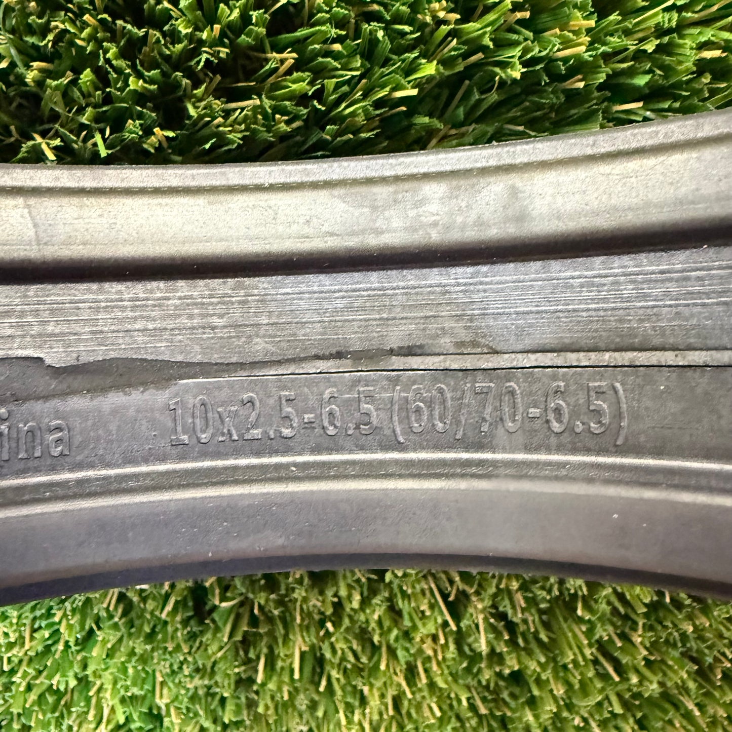 10x2.5-6.5 Solid Tyre (42mm) Size