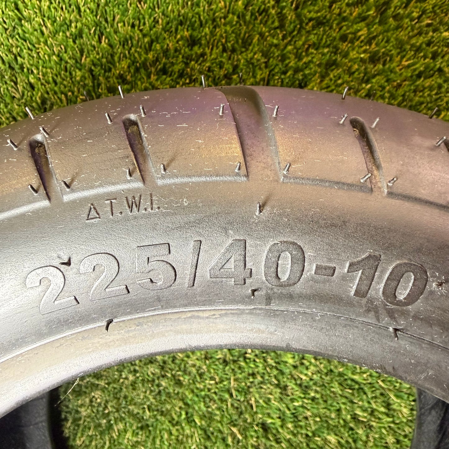 225/40-10 Road Tyre Size