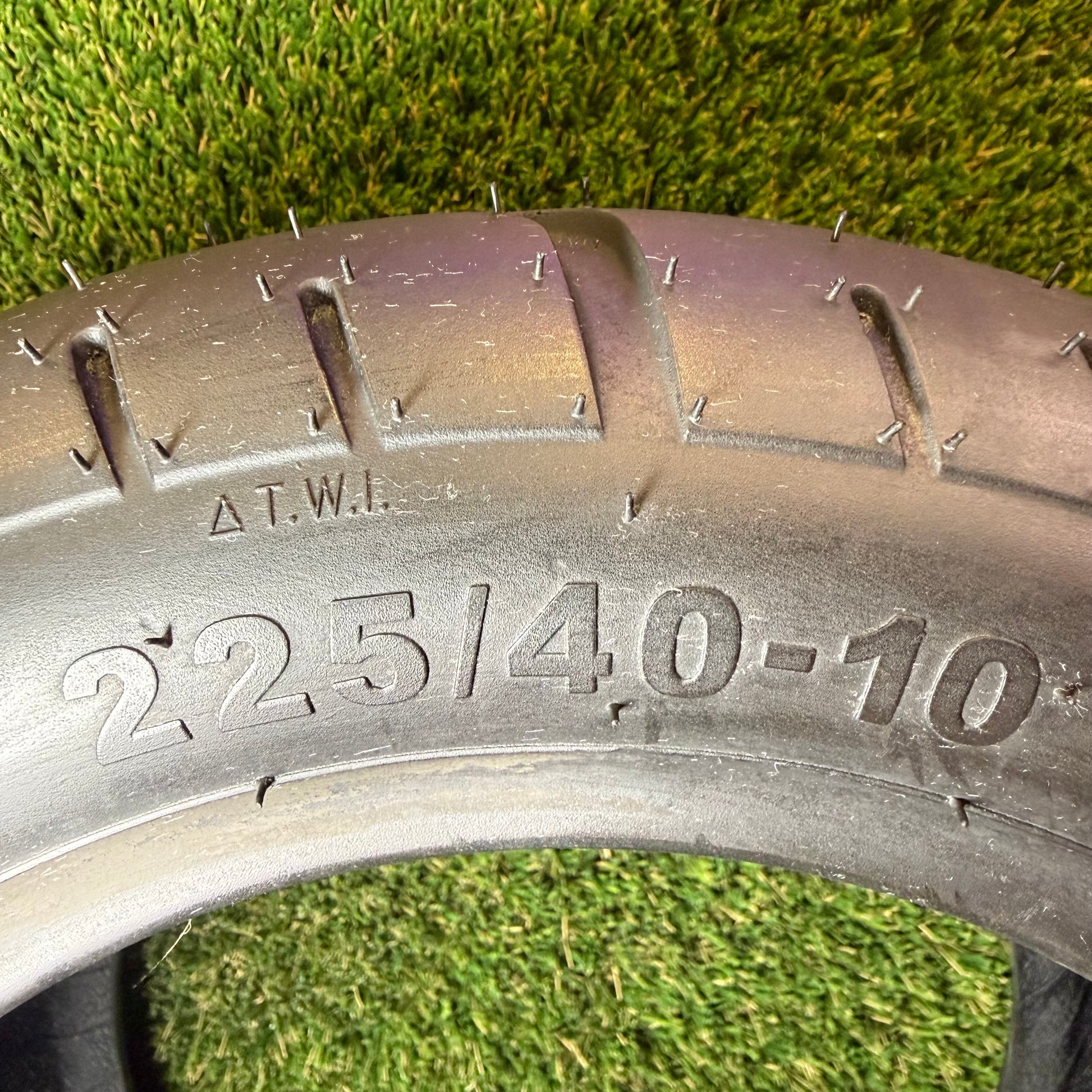225/40-10 Road Tyre Size