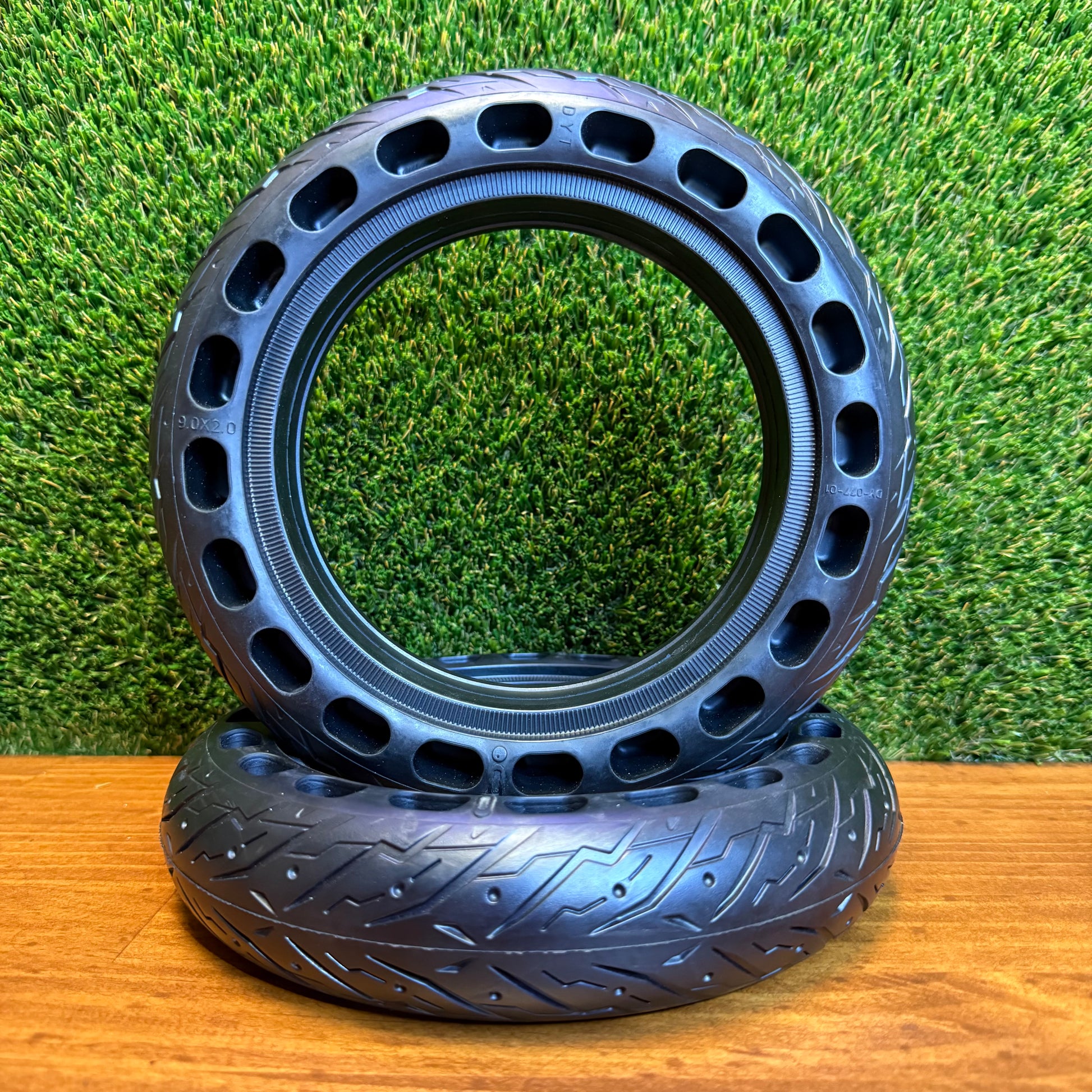 9.0x2.0 Solid Tyre