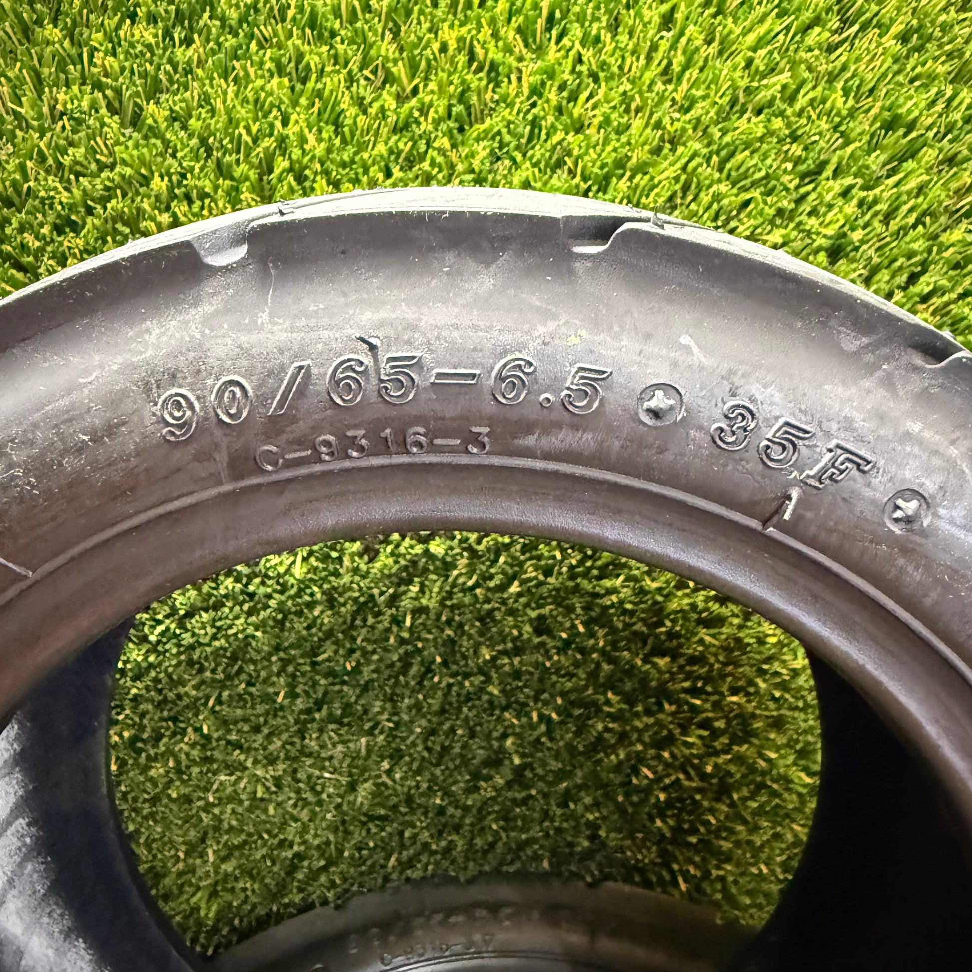 90/65-6.5 Scooter Road Tyre