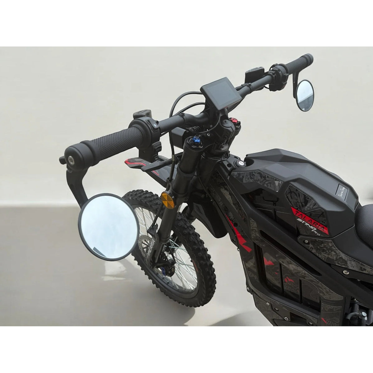 Talaria Sting PRO L1e TL5500 handlebars, controls and road mirrors.